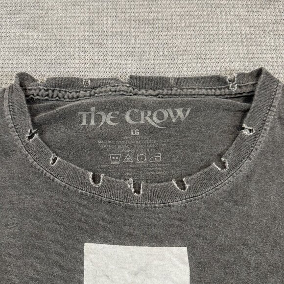 The Crow Distressed Graphic T-Shirt Size L Gray Believe in Angels Edgy Movie - Picture 4 of 12
